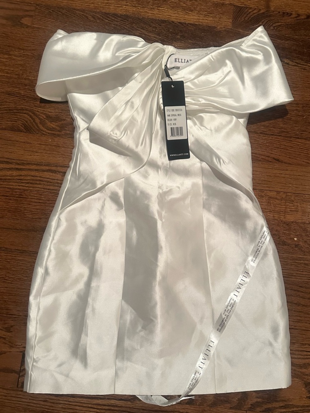 Off-Shoulder White Satin Mini Dress - Picture 11 of 16